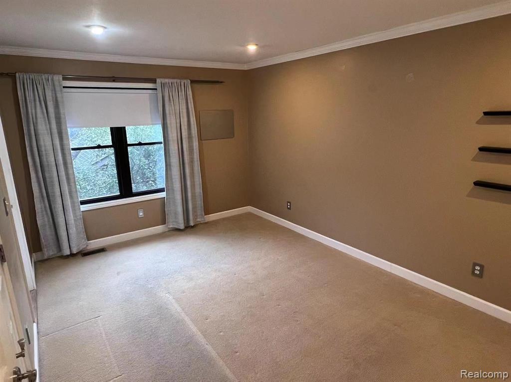 881 Lafayette Court Rochester Hills, MI 48307 - Photo 13 of 18