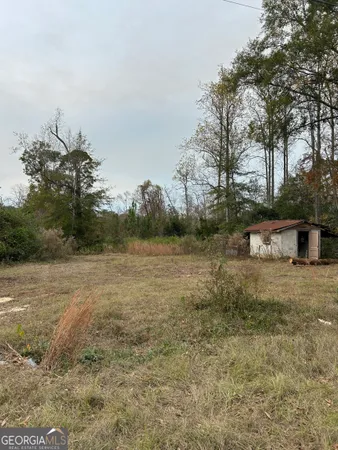 a view of a outdoor space
