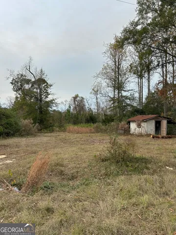 a view of a outdoor space
