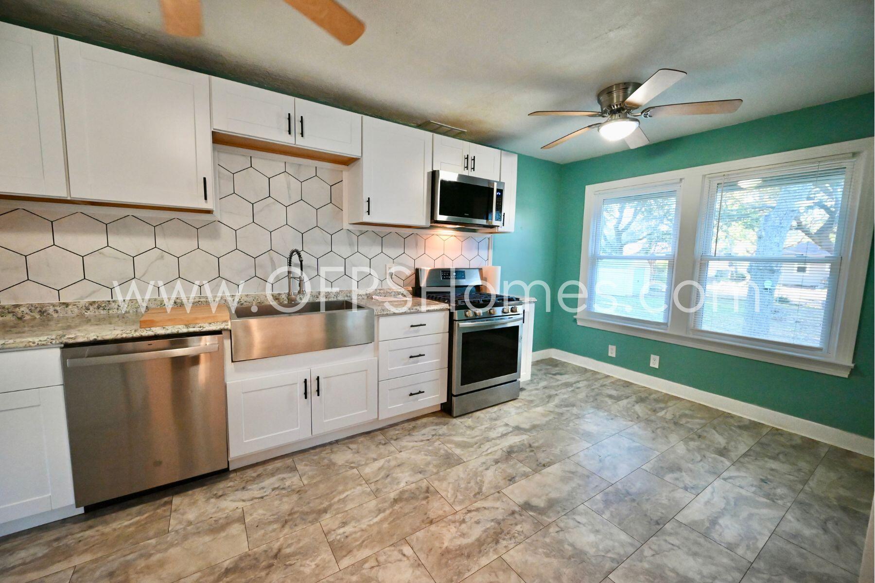 305 Okaloosa Road Northeast Fort Walton Beach, FL 32548 - Photo 19 of 26 8