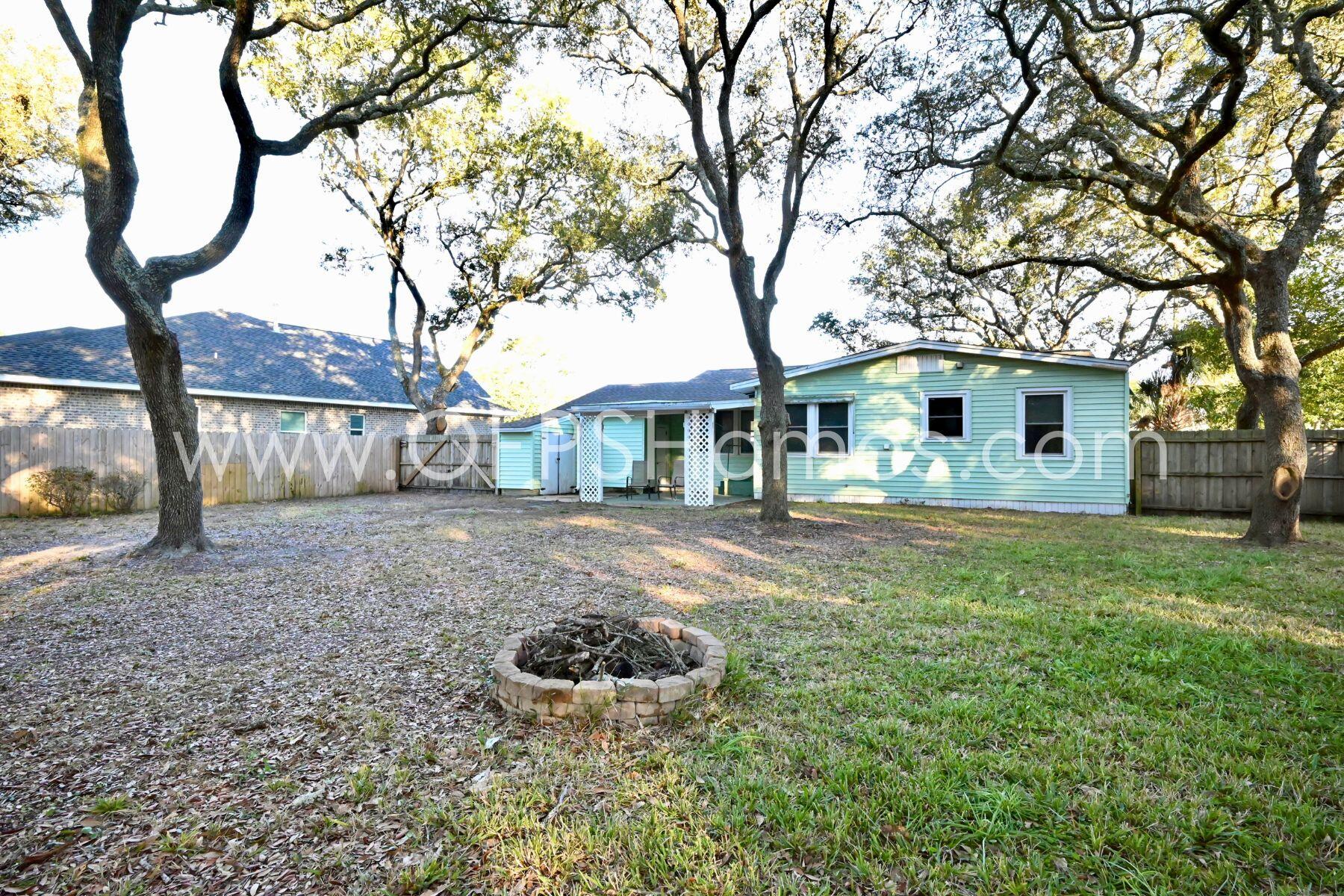 305 Okaloosa Road Northeast Fort Walton Beach, FL 32548 - Photo 4 of 26 23