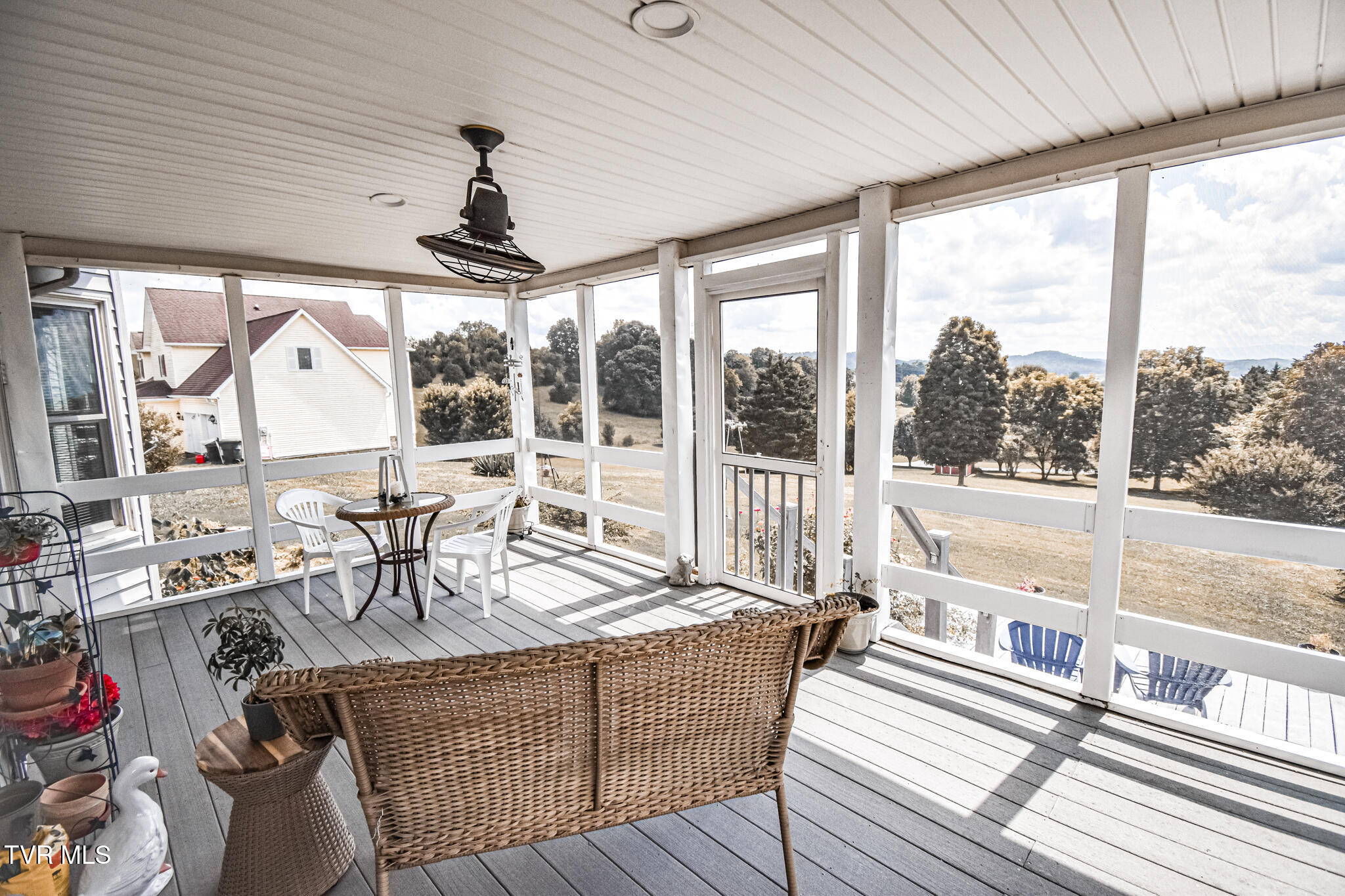 110 Paul Saylor Road Jonesborough, TN 37659 - Photo 25 of 84 Screened Porch