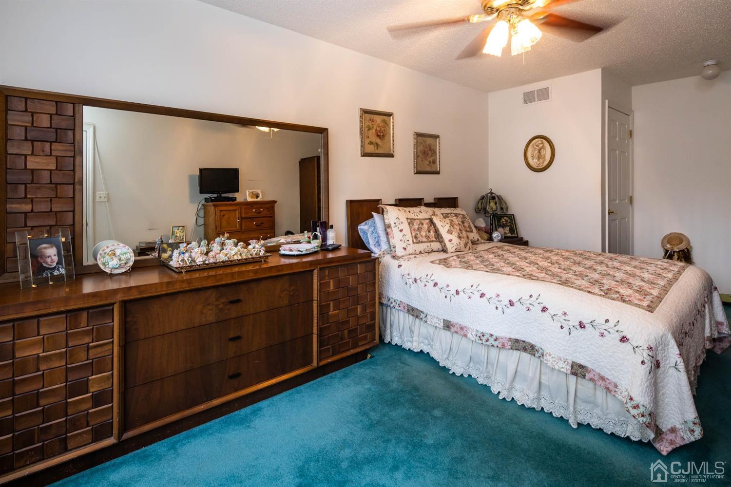 167 Prestwick Way, Unit 167 Edison, NJ 08820 - Photo 14 of 20 Gallery Image 14