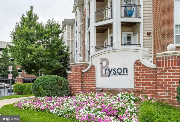 $284,900 | 12913 Centre Park Circle, Unit 102, Herndon, VA 20171