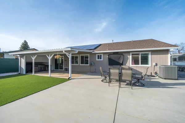 $399,000 | 1837 Stetson Way, Redding, CA 96003