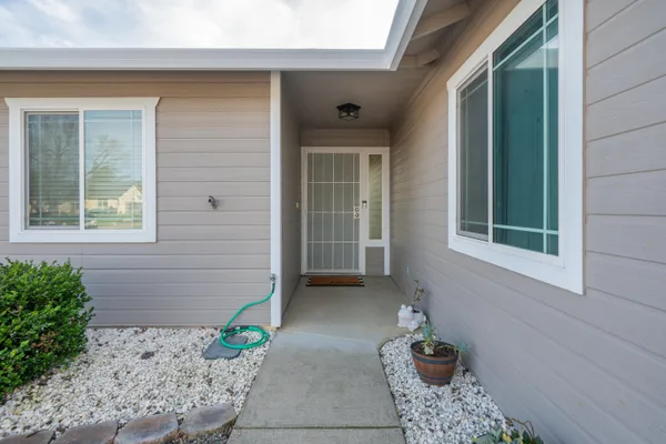 $399,000 | 1837 Stetson Way, Redding, CA 96003