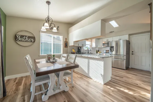 $399,000 | 1837 Stetson Way, Redding, CA 96003