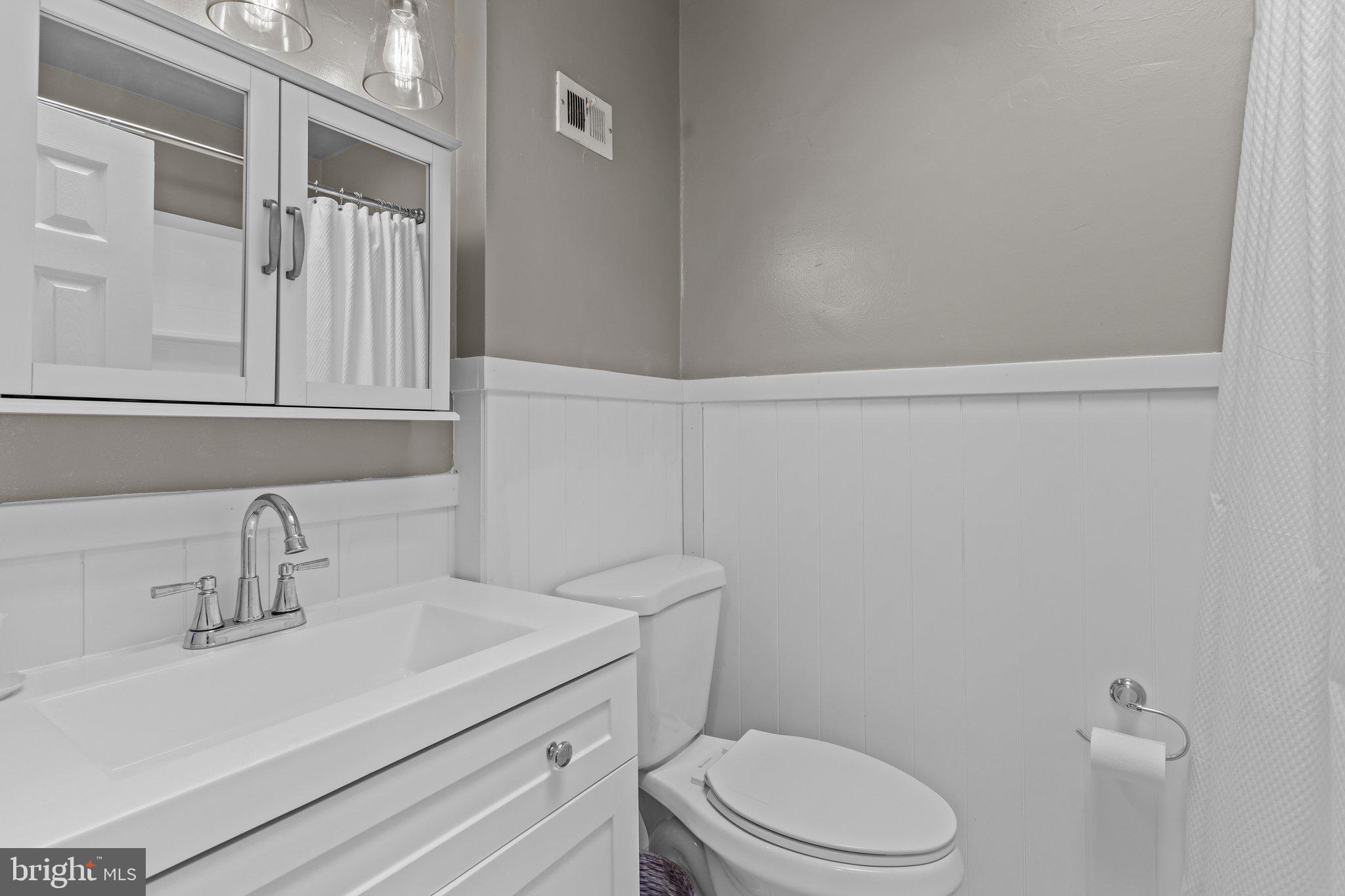 3868 Fairdale Road Philadelphia, PA 19154 - Photo 11 of 24 Gallery Image 11