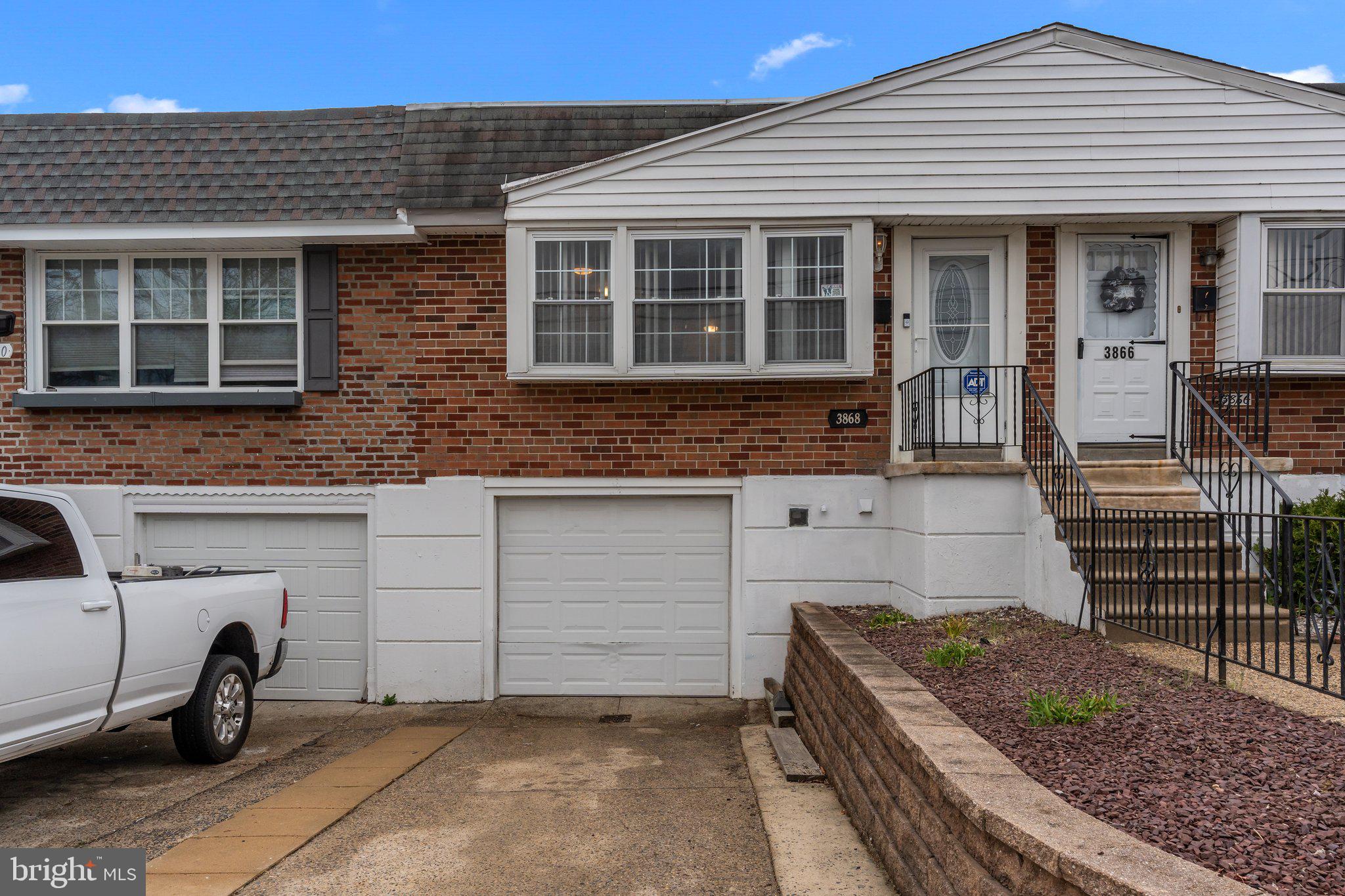 3868 Fairdale Road Philadelphia, PA 19154 - Photo 2 of 24 Gallery Image 2