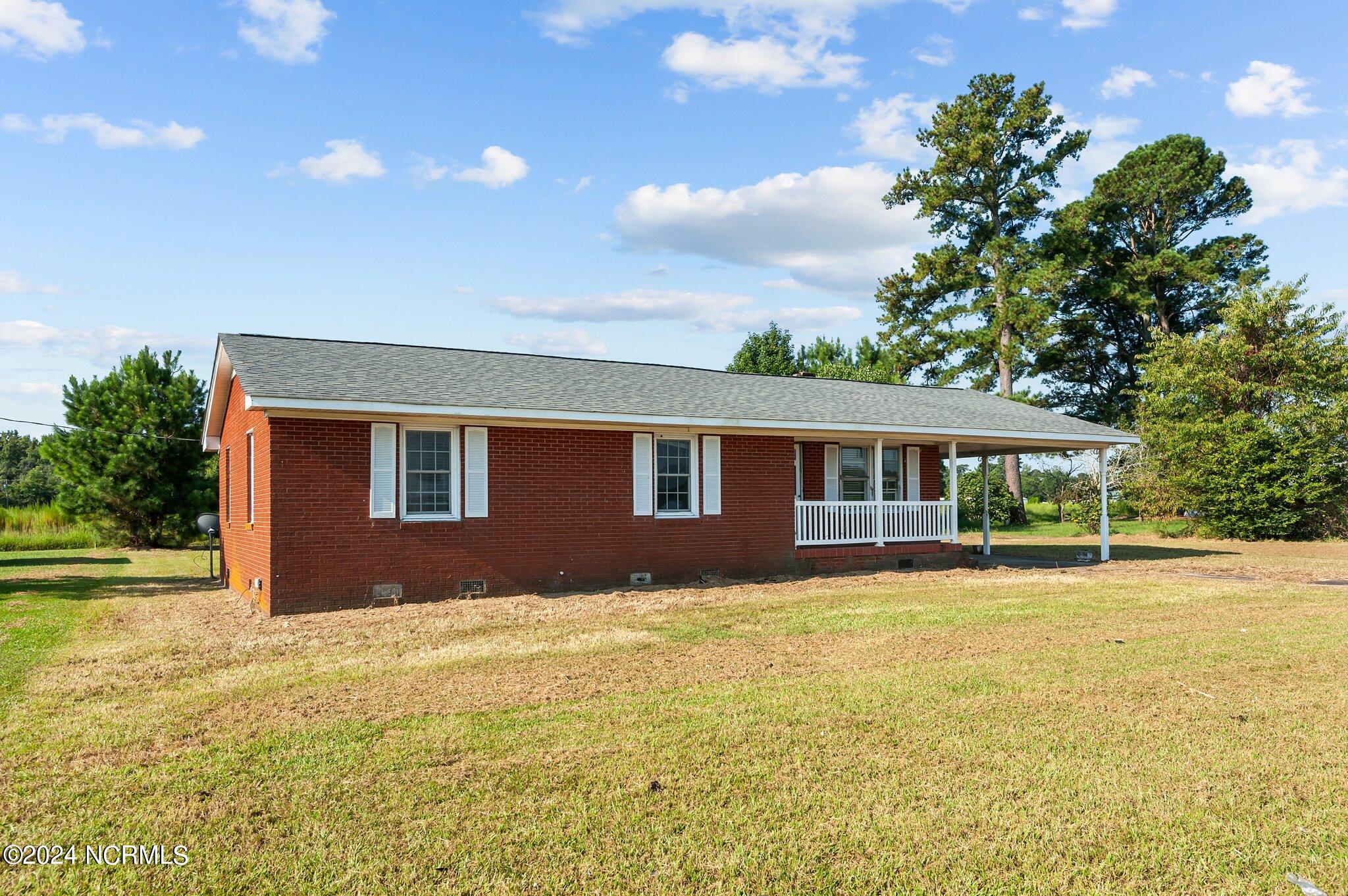 3335 Saw Mill Road Grifton, NC 28530 - Photo 3 of 44 3-web-or-mls-_DSC4814