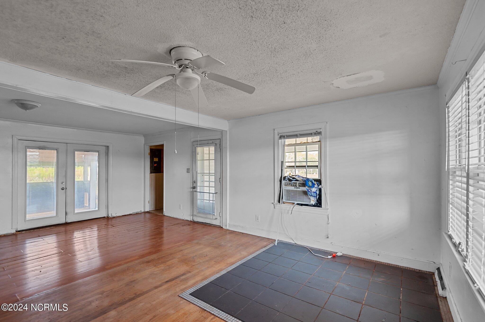 3335 Saw Mill Road Grifton, NC 28530 - Photo 4 of 44 4-web-or-mls-_DSC4644