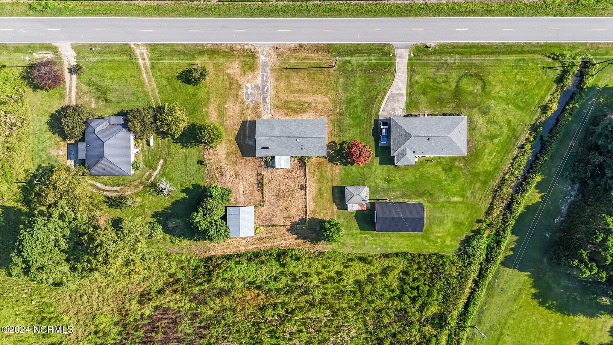 3335 Saw Mill Road Grifton, NC 28530 - Photo 41 of 44 41-web-or-mls-DJI_20240829094452_0695_D