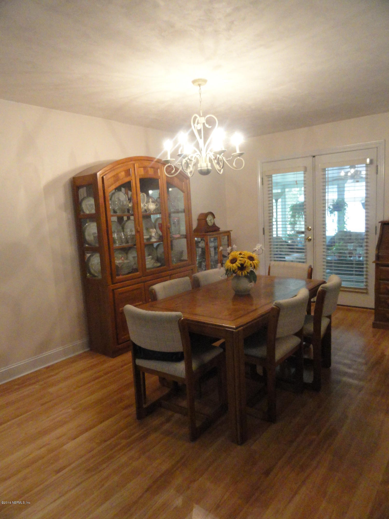 6850 Southwest 106th Way Hampton, FL 32044 - Photo 4 of 10 Dining Room - View 1