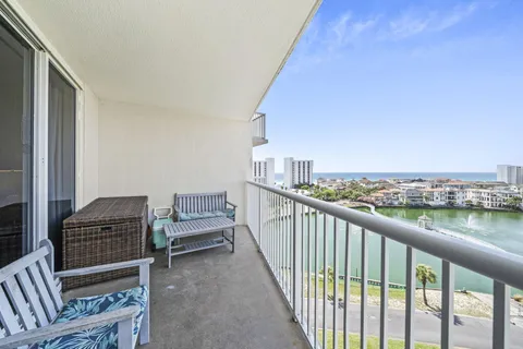 $499,000 | 970 Highway 98, Unit 806, Destin, FL 32541