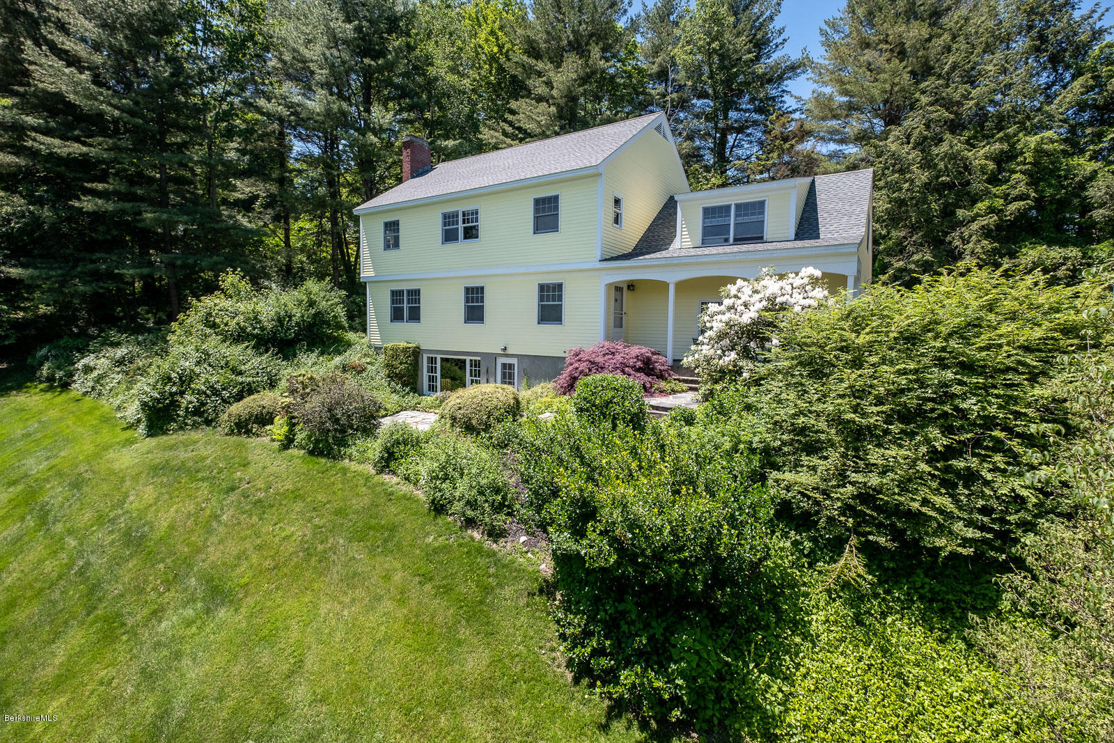 29 Hawthorne Road Williamstown, MA 01267 - Photo 2 of 40 29-Hawthorne-II-Web-1