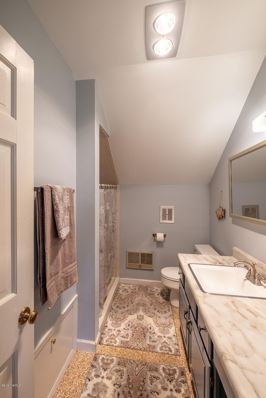 29 Hawthorne Road Williamstown, MA 01267 - Photo 23 of 40 Family room 3/4 bath