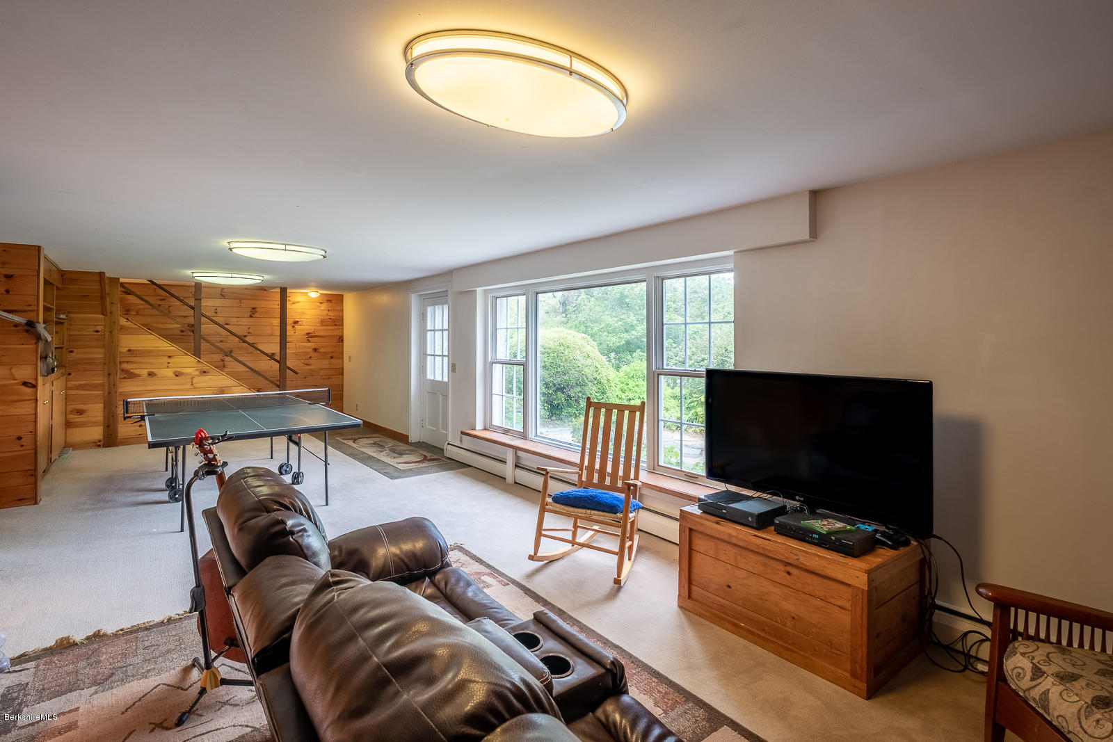29 Hawthorne Road Williamstown, MA 01267 - Photo 35 of 40 Great room 2