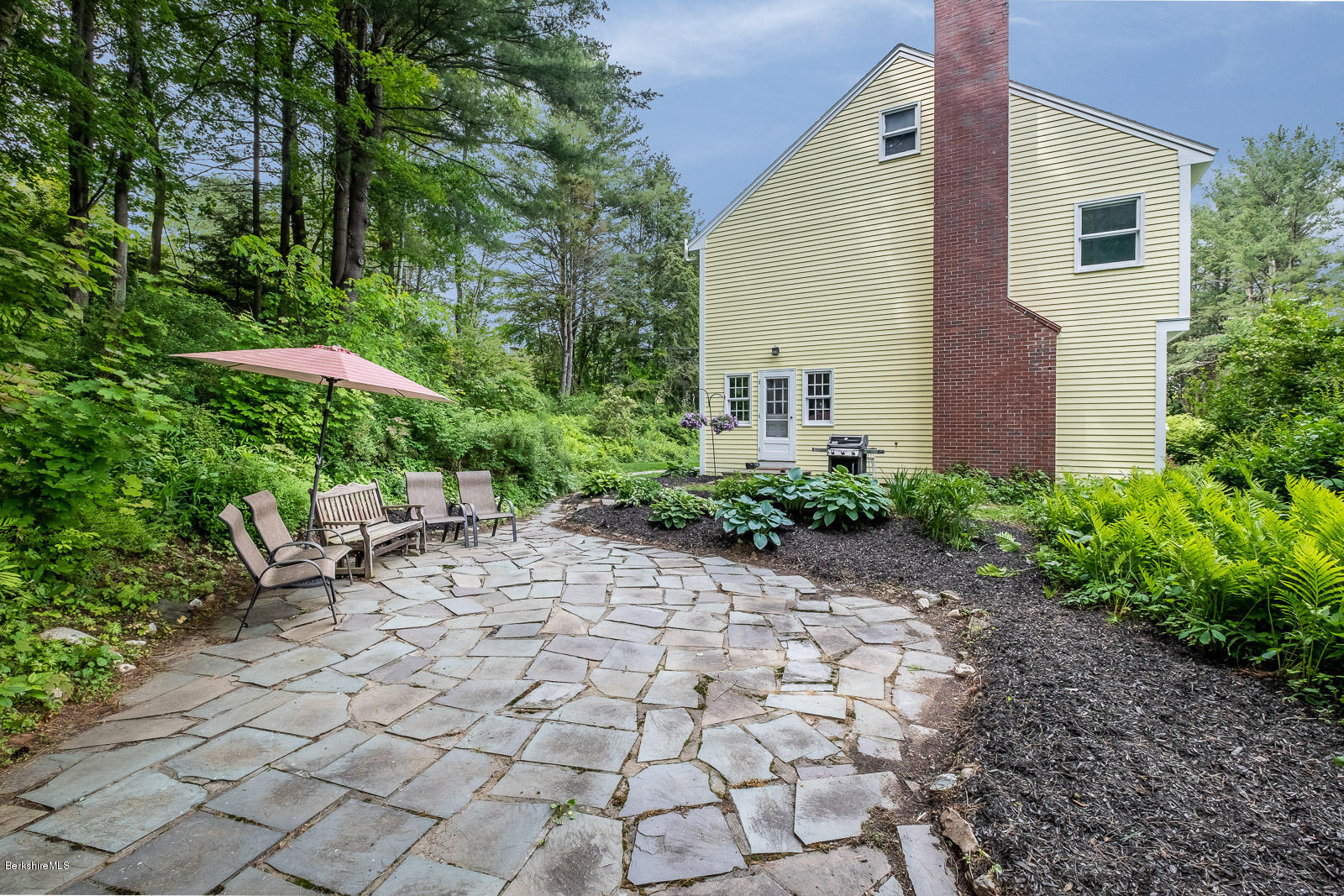 29 Hawthorne Road Williamstown, MA 01267 - Photo 38 of 40 Terrace/patio