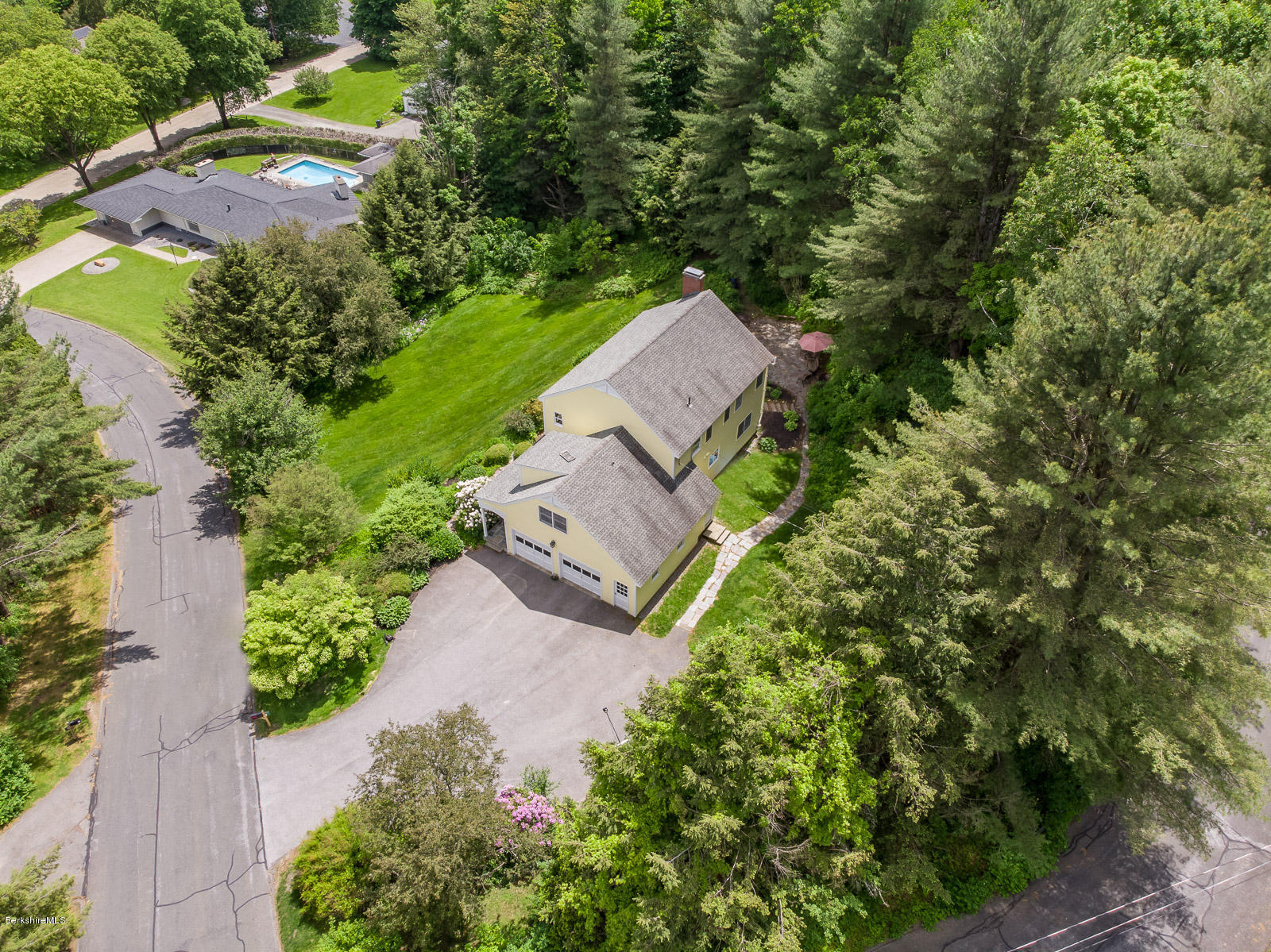 29 Hawthorne Road Williamstown, MA 01267 - Photo 40 of 40 Aerial
