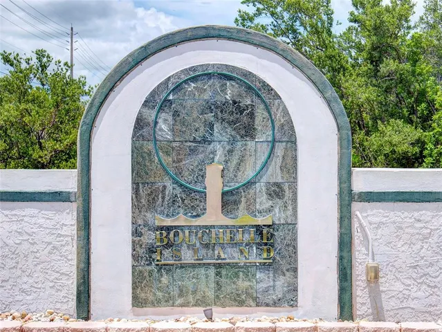 $3,500 | 400 Bouchelle Drive, Unit 101, New Smyrna Beach, FL 32169