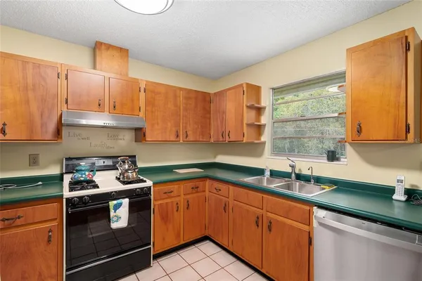 $365,000 | 505 Northwest 37 Place, Gainesville, FL 32609