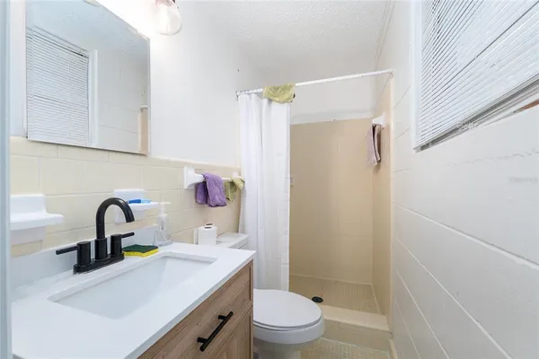 $365,000 | 505 Northwest 37 Place, Gainesville, FL 32609