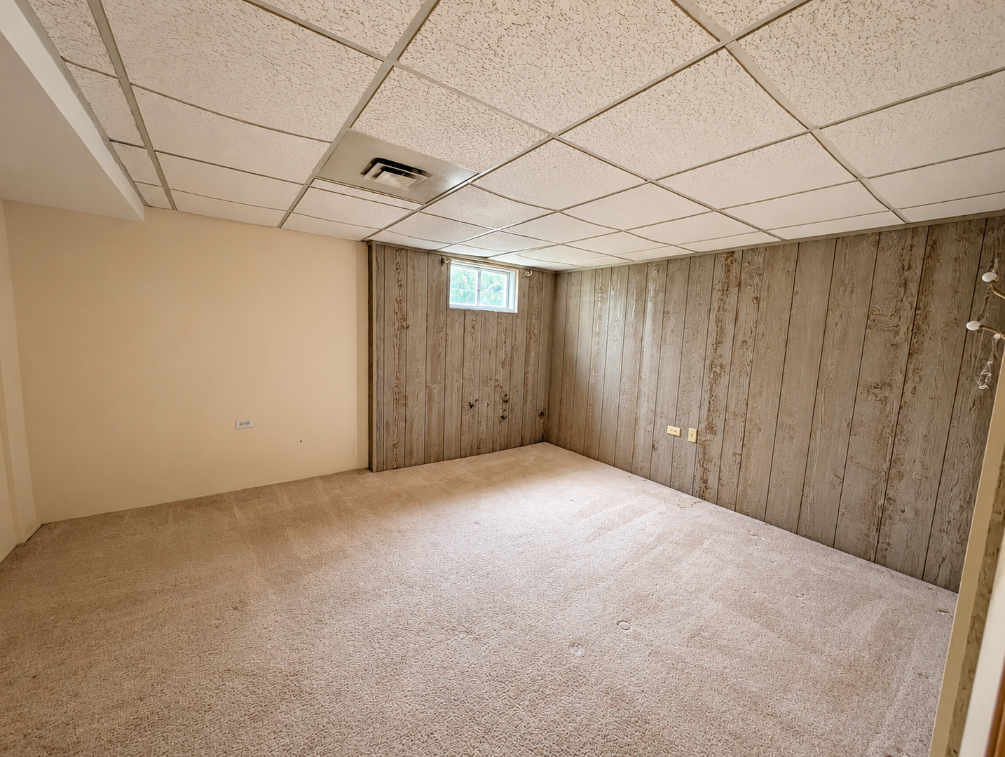 20525 Ridgeview Drive Marengo, IL 60152 - Photo 17 of 26 Gallery Image 17
