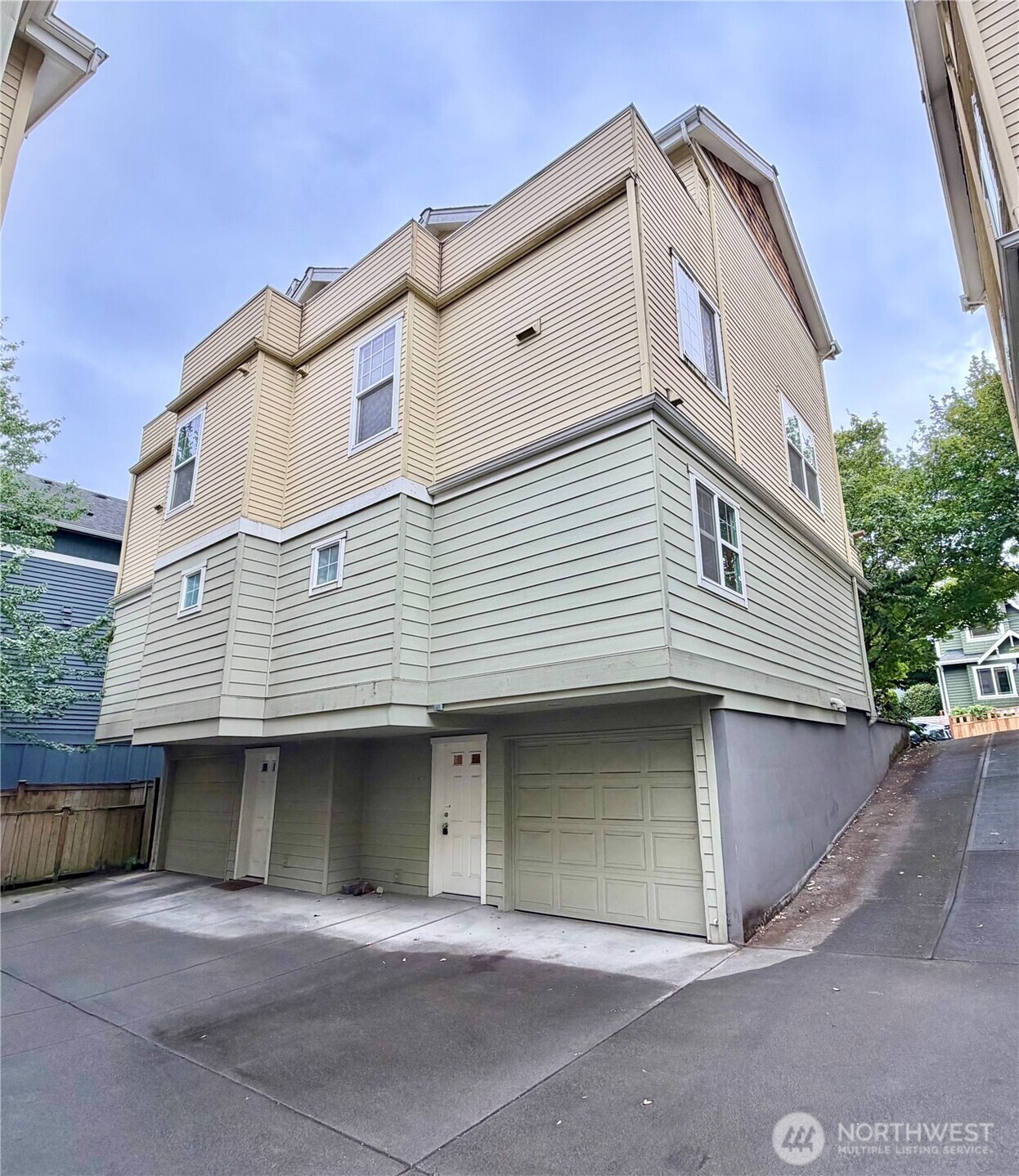 9216 Stone Avenue North, Unit B Seattle, WA 98103 - Photo 1 of 28