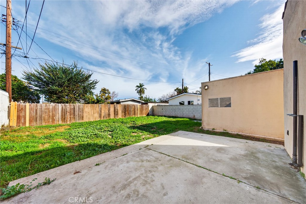 1905 East Palmer Street Compton, CA 90221 - Photo 29 of 32