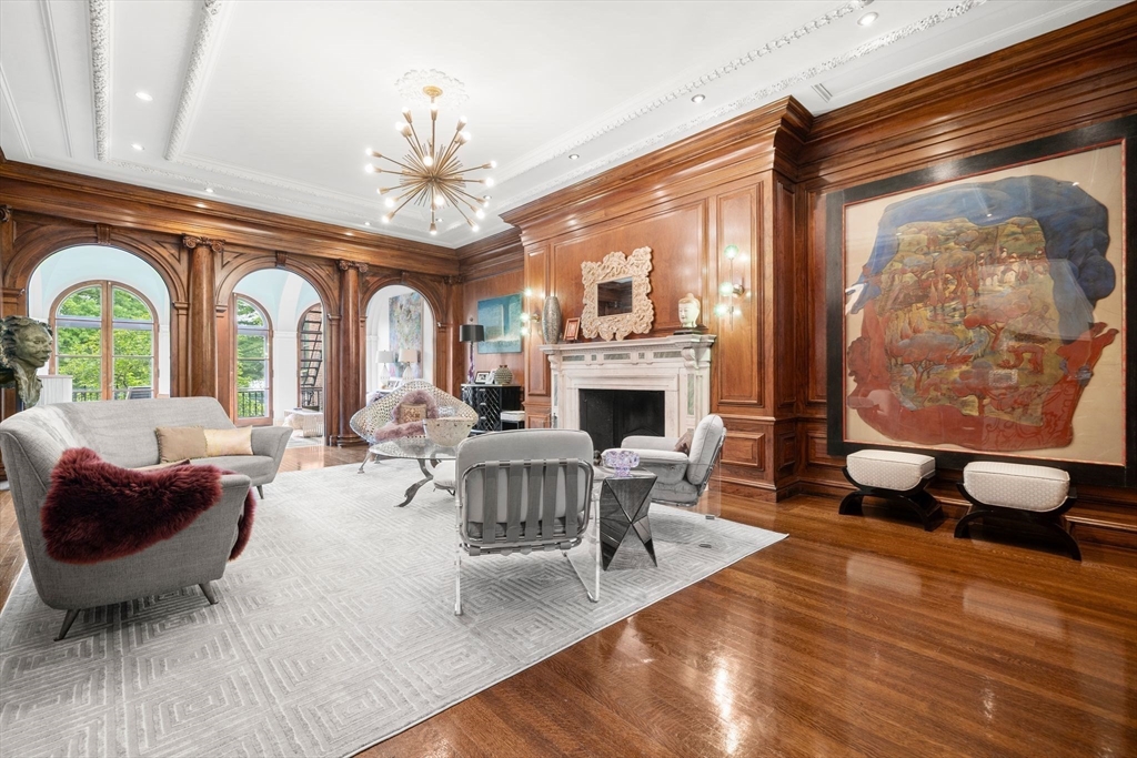 260 Beacon Street, Unit 4 Boston, MA 02116 - Photo 5 of 33