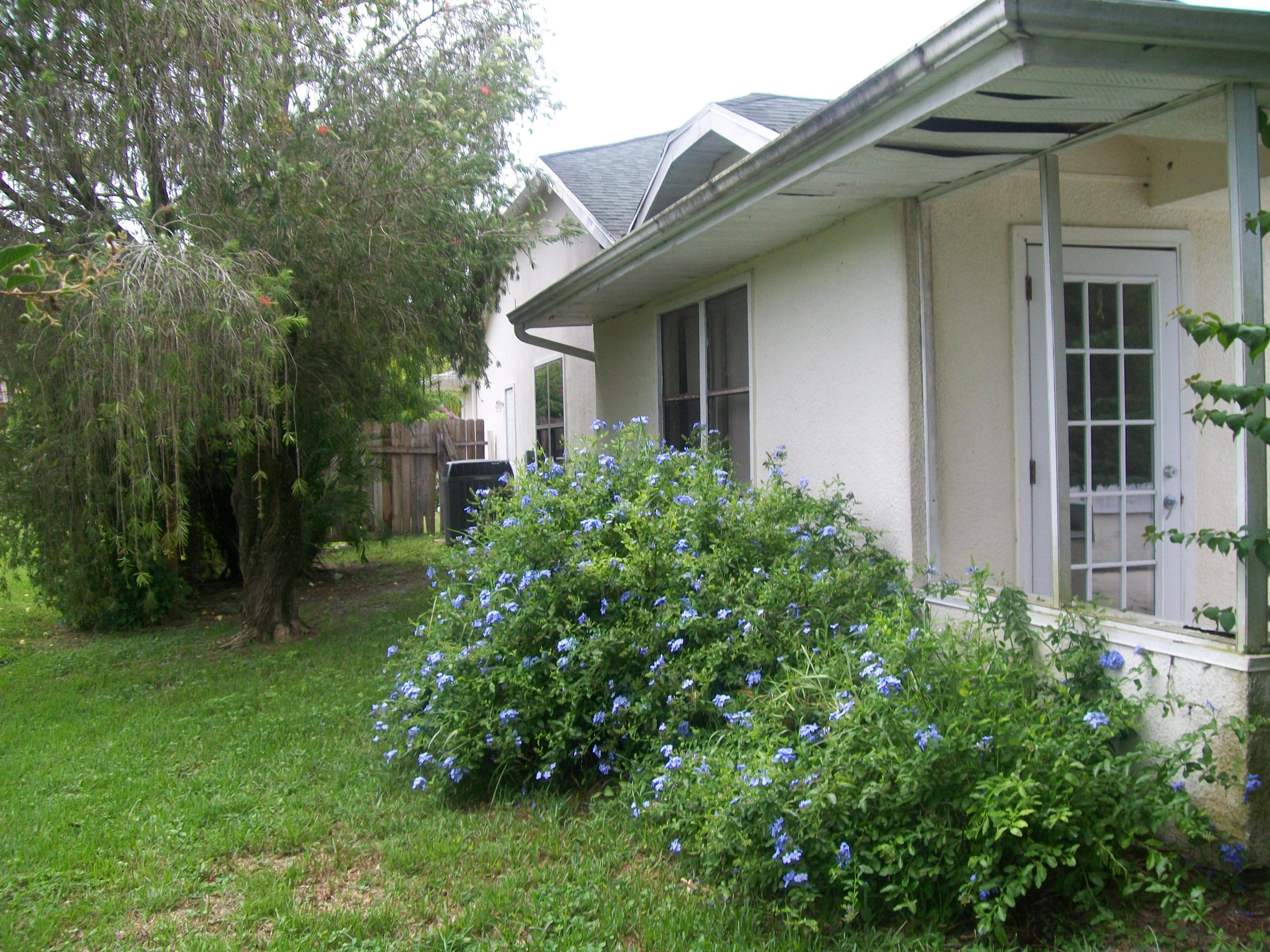 2913 Southeast Bella Road Port St. Lucie, FL 34984 - Photo 26 of 26 side