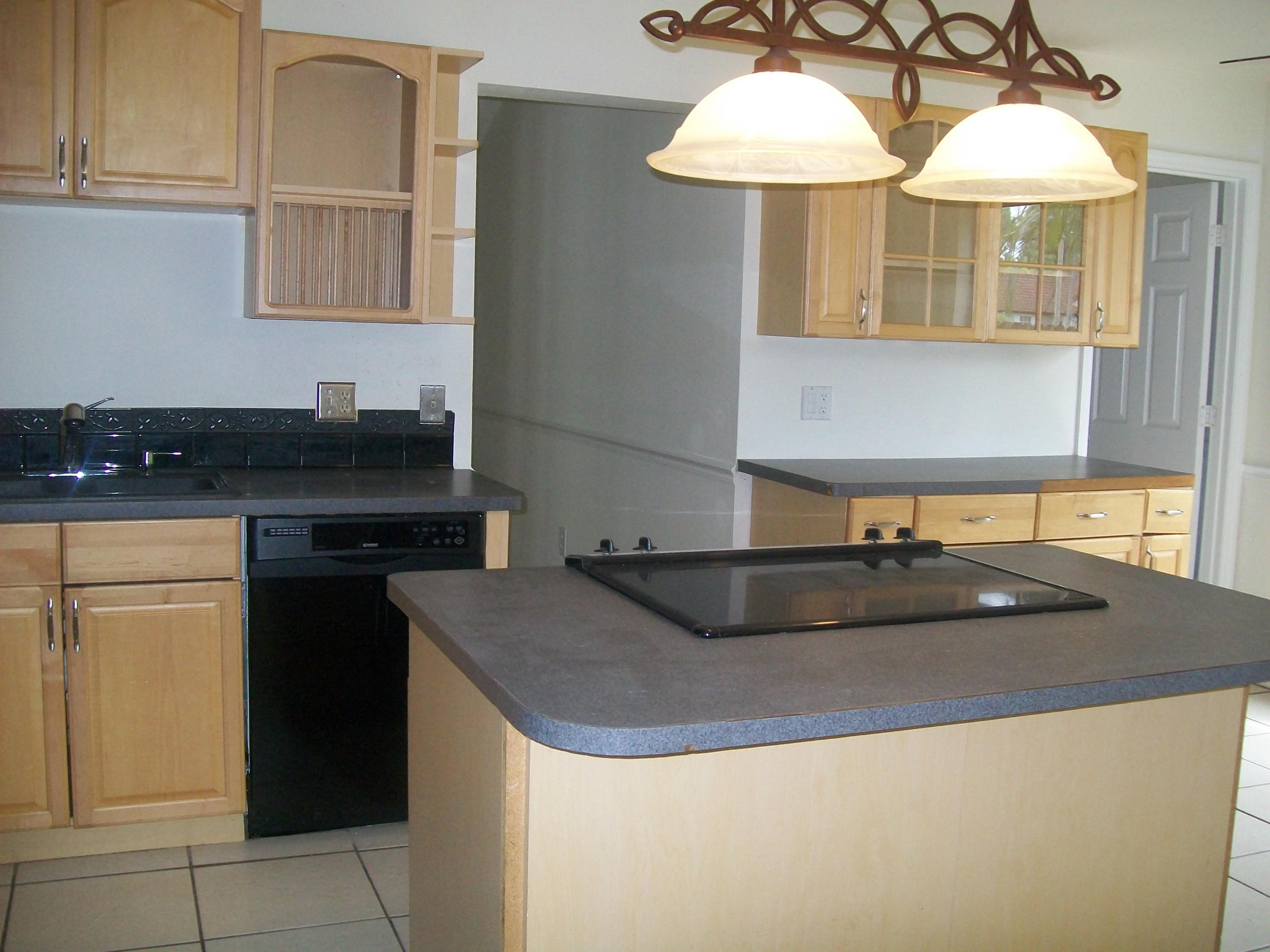 2913 Southeast Bella Road Port St. Lucie, FL 34984 - Photo 7 of 26 kitchen2