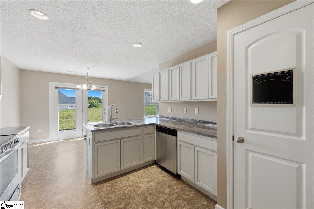 301 West Gap Creek Road Greer, SC 29651 - Photo 14 of 39