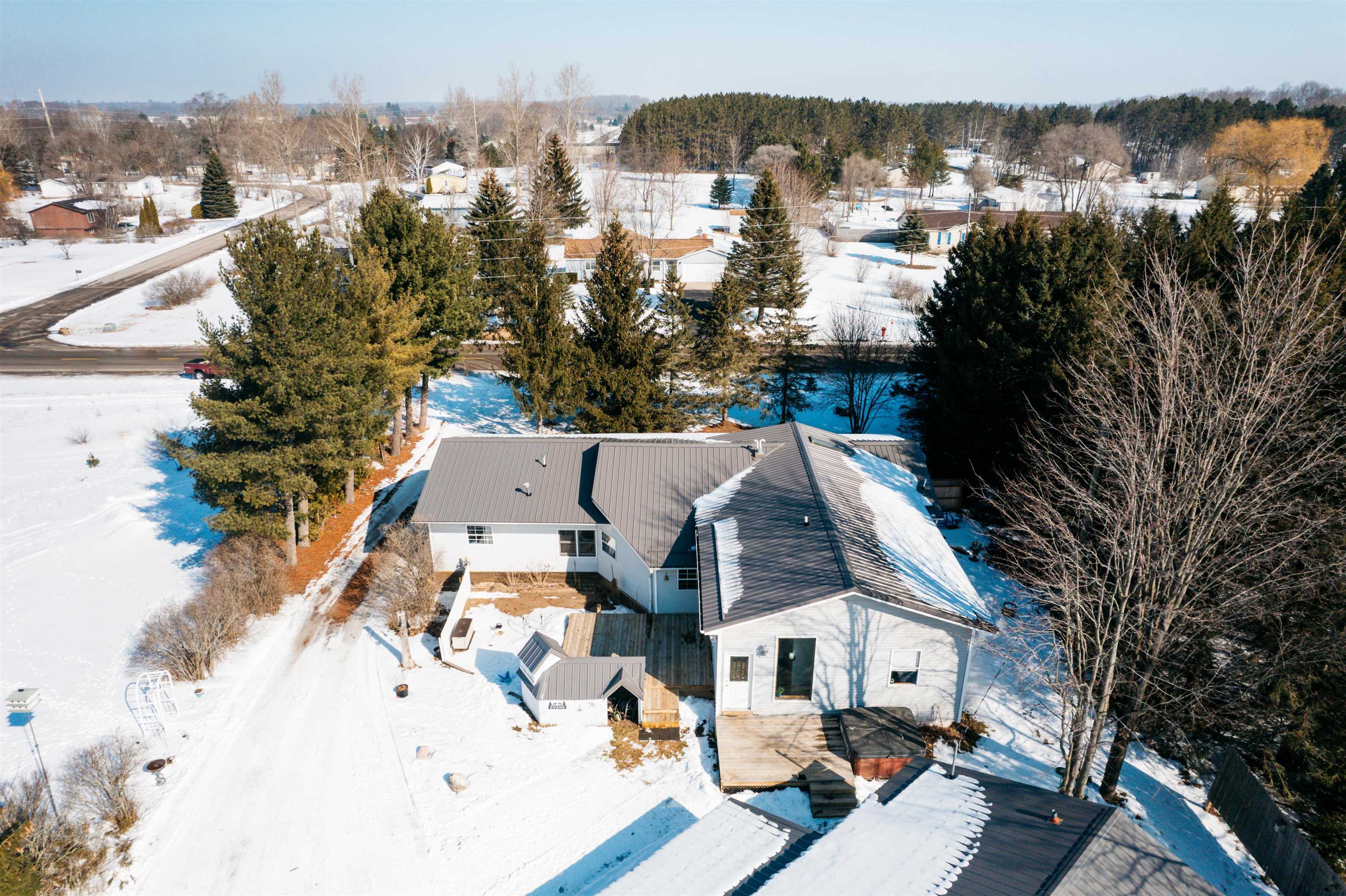 5491 Vance Road Grawn, MI 49637 - Photo 65 of 69 1897650-66.JPG