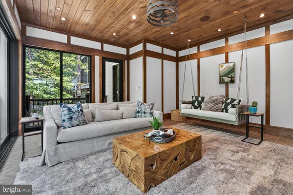 $4,250,000 | 127 Thurgood Street, Gaithersburg, MD 20878