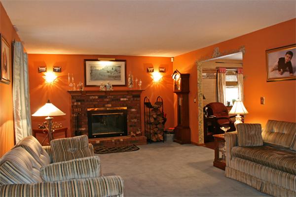 207 Hubbardston Road Templeton, MA 01468 - Photo 6 of 19 a living room with furniture and a fireplace