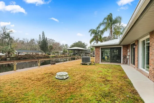 $429,999 | 1511 Riveredge Court, Astor, FL 32102