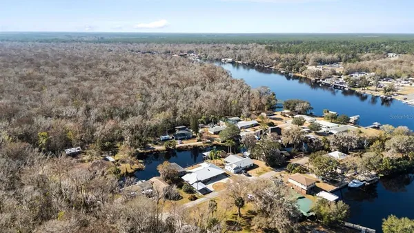 $429,999 | 1511 Riveredge Court, Astor, FL 32102