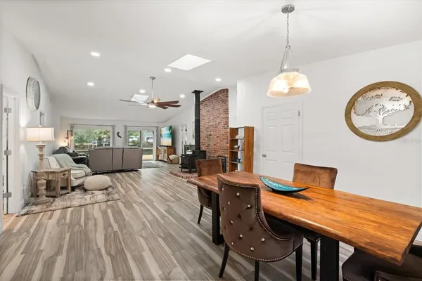 $429,999 | 1511 Riveredge Court, Astor, FL 32102