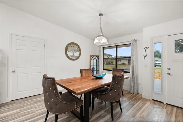 $429,999 | 1511 Riveredge Court, Astor, FL 32102