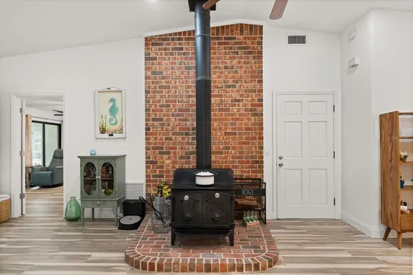 $429,999 | 1511 Riveredge Court, Astor, FL 32102