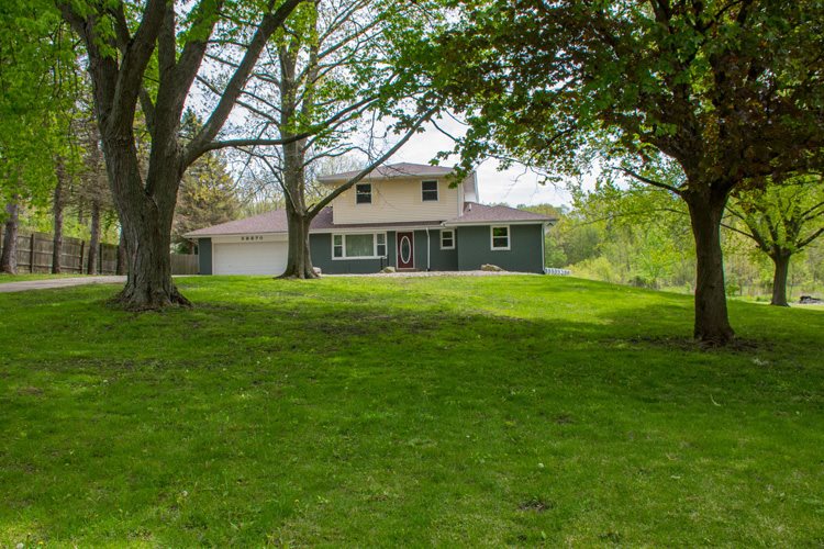 58870 Magnolia Road South Bend, IN 46614 - Photo 2 of 36 Gallery Image 2