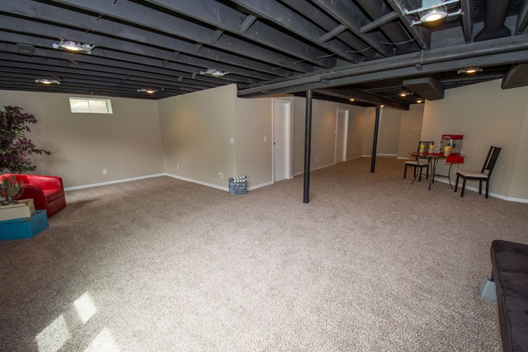 58870 Magnolia Road South Bend, IN 46614 - Photo 33 of 36 Gallery Image 33