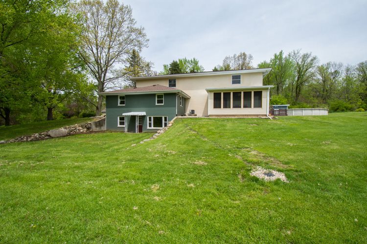 58870 Magnolia Road South Bend, IN 46614 - Photo 35 of 36 Gallery Image 35