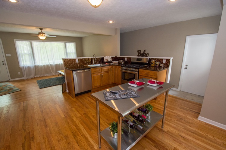58870 Magnolia Road South Bend, IN 46614 - Photo 8 of 36 Gallery Image 8