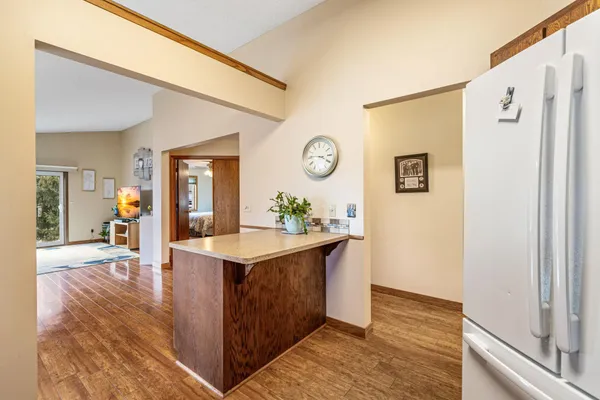 $255,000 | 1237 Hilo Avenue North, Oakdale, MN 55128