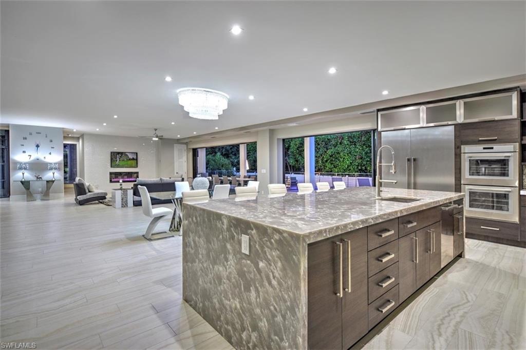 3860 Crayton Road Naples, FL 34103 - Photo 12 of 32 Gallery Image 12