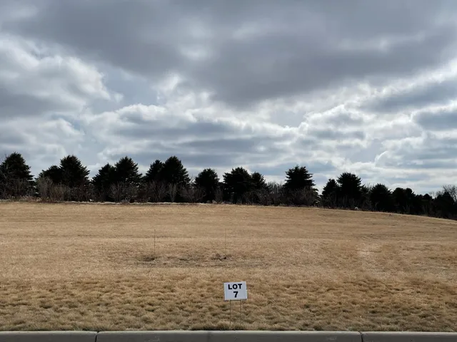 $25,650 | 561 Hillcrest Street, Edgerton, MN 56128