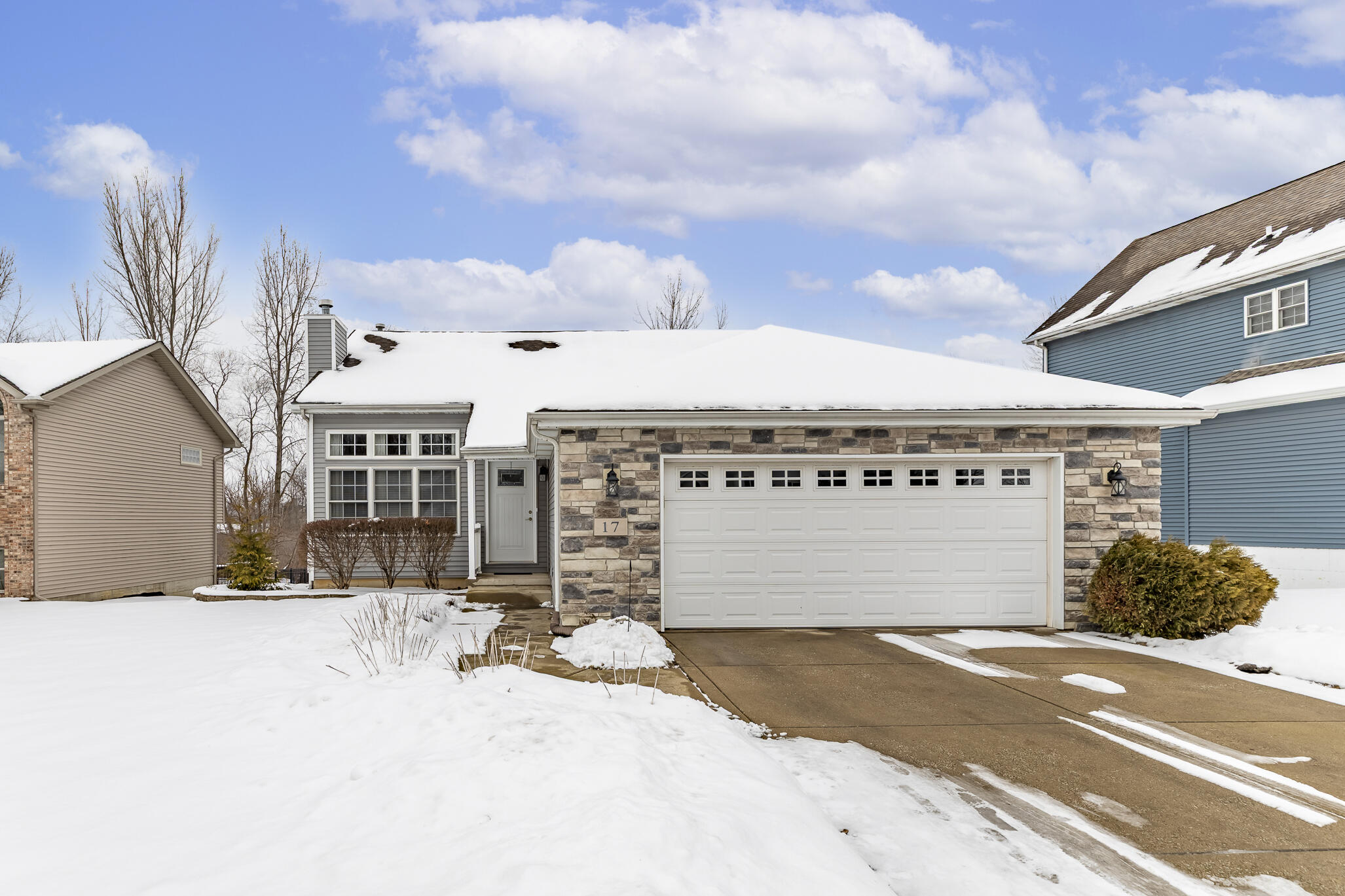 17 Browning Lane Valparaiso, IN 46383 - Photo 2 of 32 a front view of a building