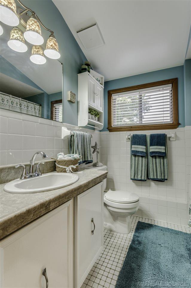 6779 Lakeshore Road Lexington, MI 48450 - Photo 34 of 59 Upper Full Bath